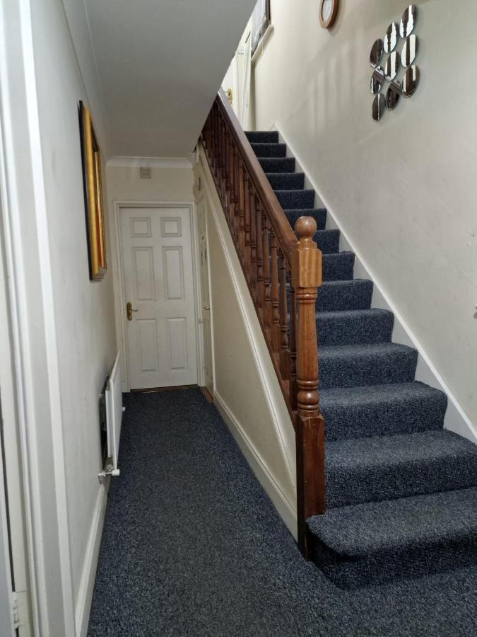 Females Only - Private Bedrooms In Dublin Lucan Εξωτερικό φωτογραφία